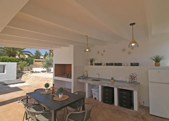 Villa Claudia By Interhome Calp